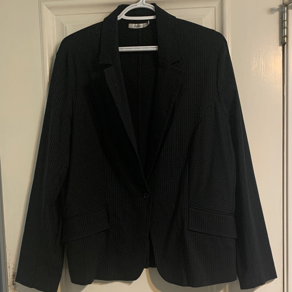 Ricki's Elegant Black Pinstripe Blazer